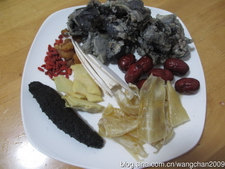 海参花胶乌鸡汤的做法