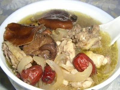 鸡肉海鲜汤的做法