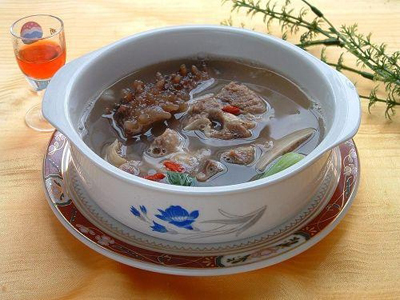 海参羊肉汤的做法