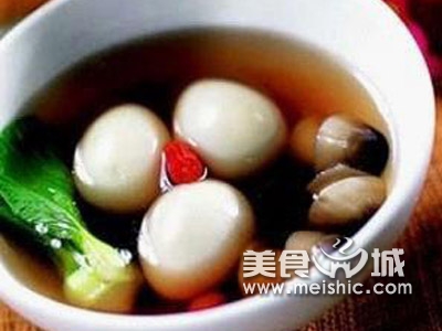 枸杞子海参鸽蛋汤的做法