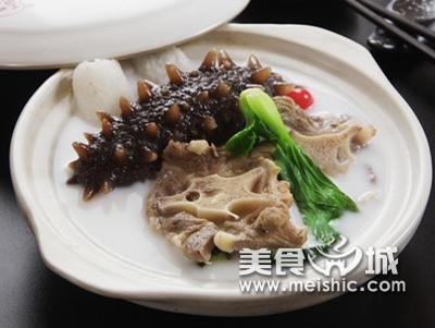 海参龟板猪脊汤的做法