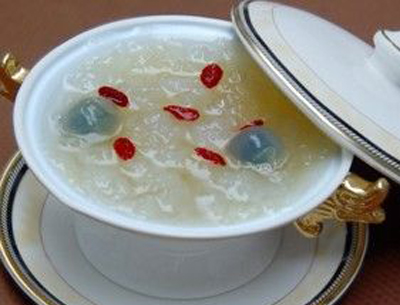 银耳乌龙汤的做法