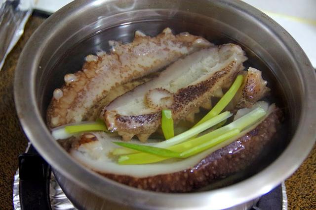 这是海参最好吃的做法，比鱼翅营养，比羊肉养人，30一斤要常吃！