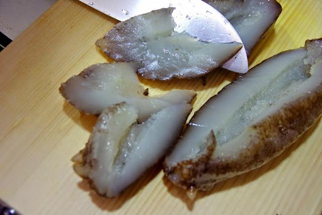 这是海参最好吃的做法，比鱼翅营养，比羊肉养人，30一斤要常吃！