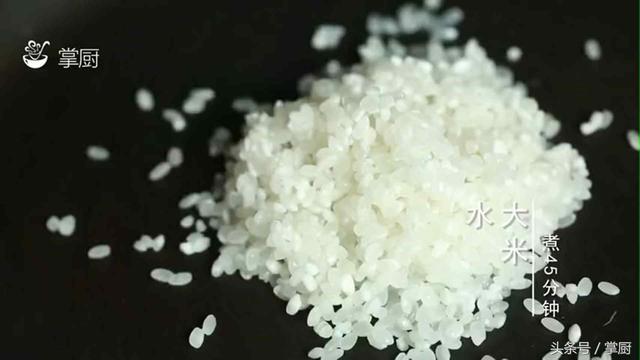 海参粥在家的做法，比饭店做法简单，可味道一点都不差！