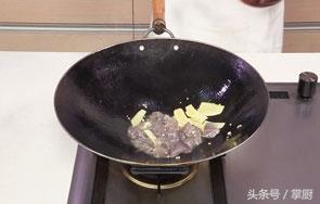 这道菜好看也好吃，重点是营养海参居然有这么简单的做法！