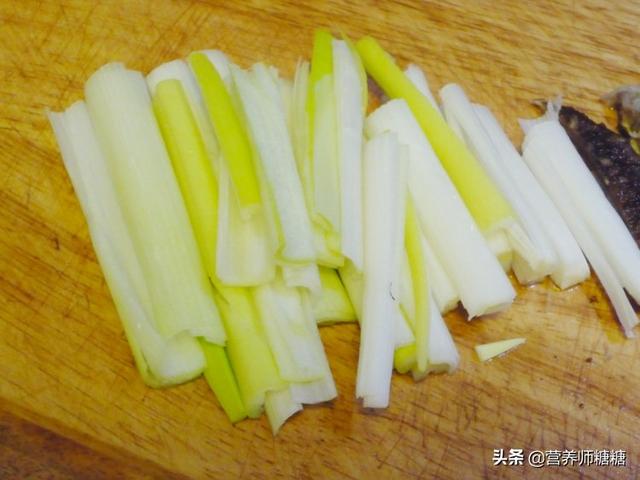 糖食谱：葱烧海参的做法